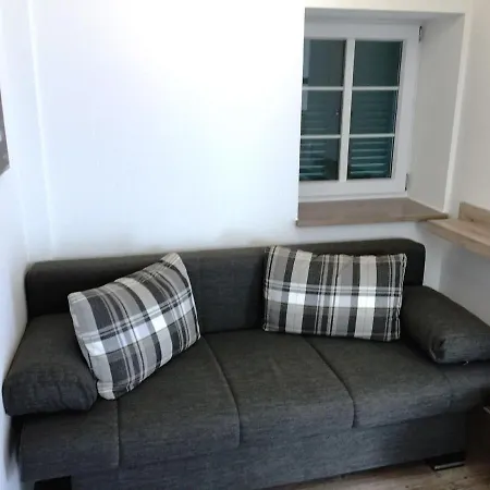 Apartment Haus Am Eck - Gaestehaus Und Altotting